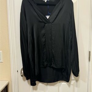 Tempo Paris Silk top 
NWT
